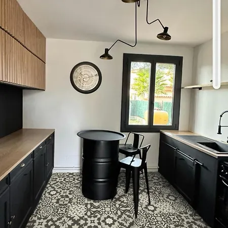 Entierement Renove Holiday home Saint-Laurent-de-la-Salanque